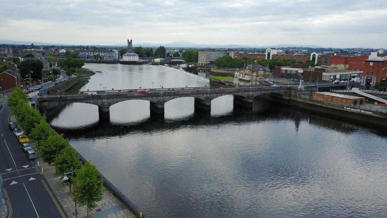 The Pier Hotel Limerick Junction Dış mekan fotoğraf