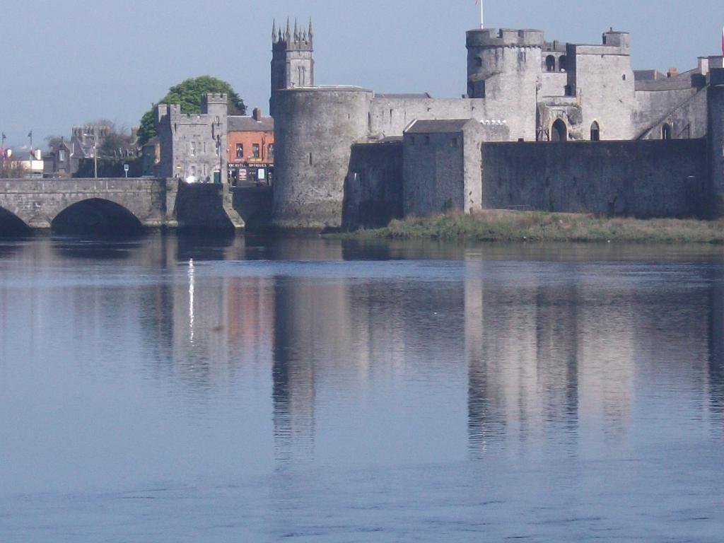 The Pier Hotel Limerick Junction Dış mekan fotoğraf